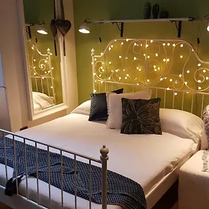 casa-camomilla.hotelitalianriviera.com/